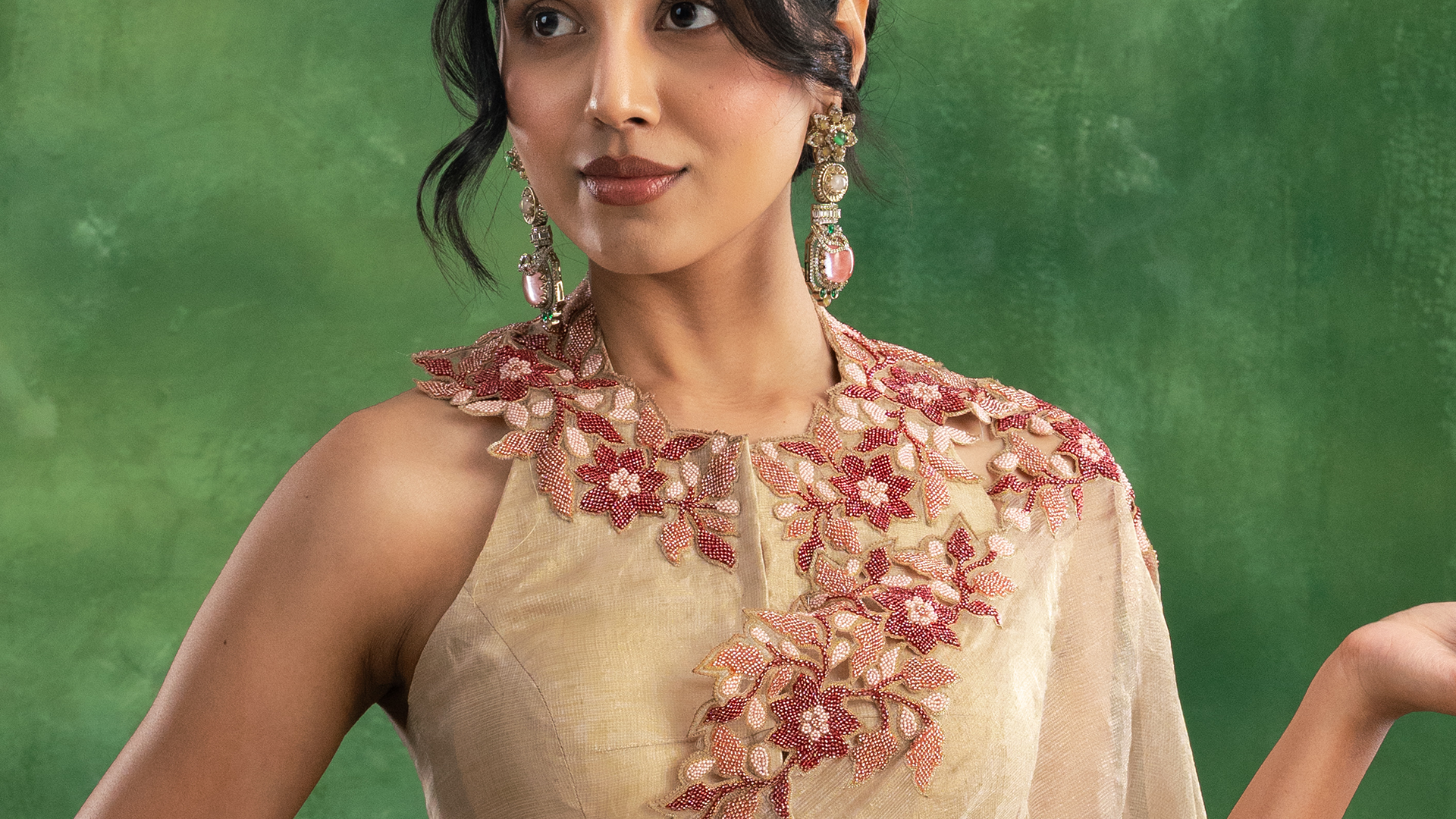 Vadha_Collection_Image_breaker.png